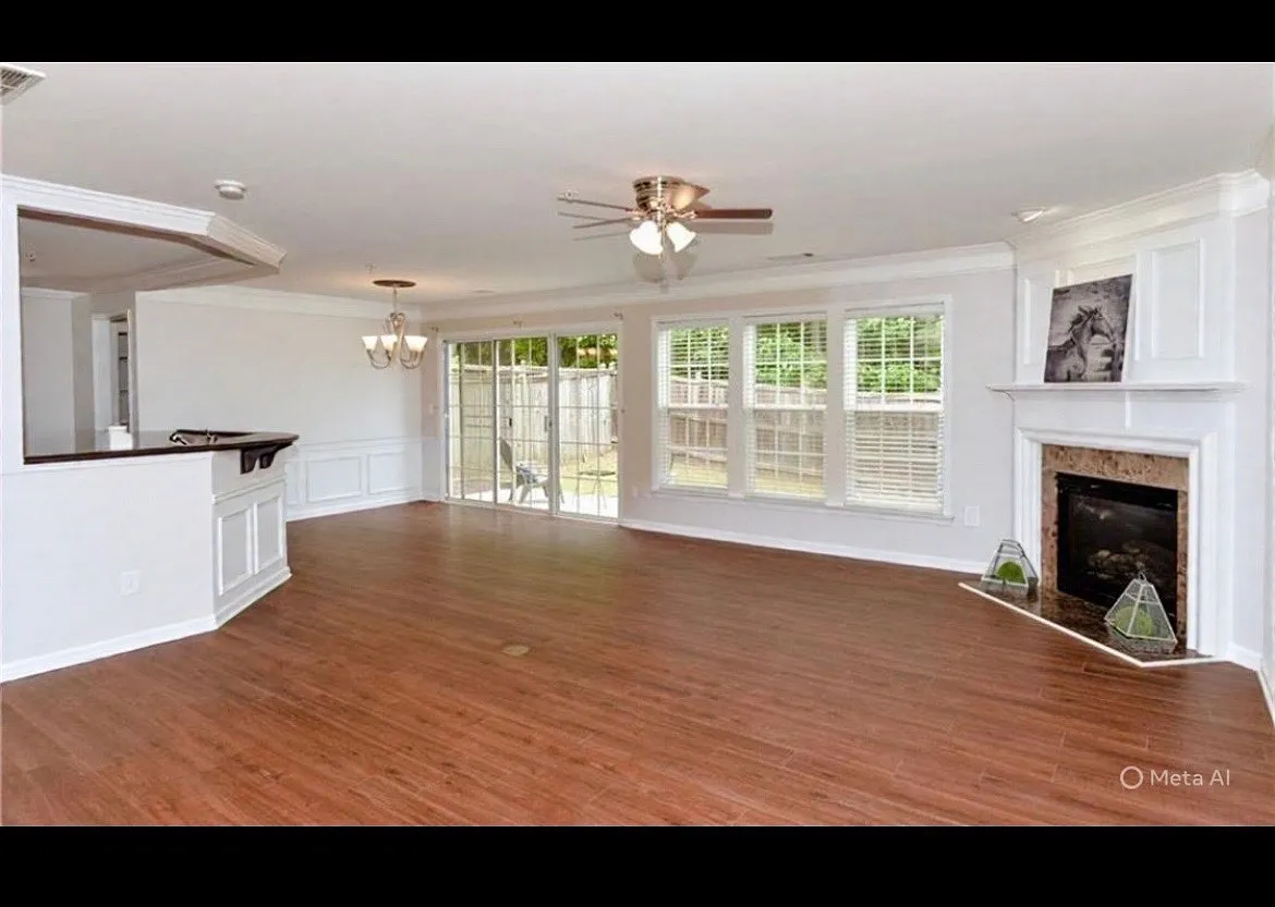 Building Photo - 257 Balaban Cir