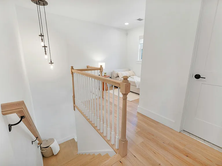 1095 Ryder Farm Ln — Photo 14