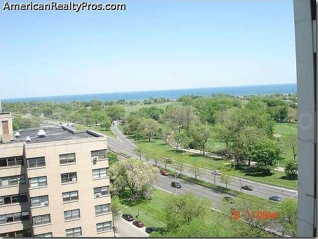 1st image of 4180 N Marine Dr APT 106