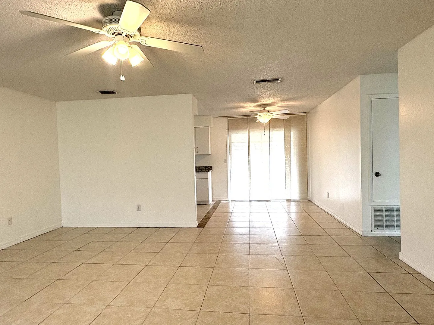 Adorable 2 Bedroom Port Orange Home! — Photo 3
