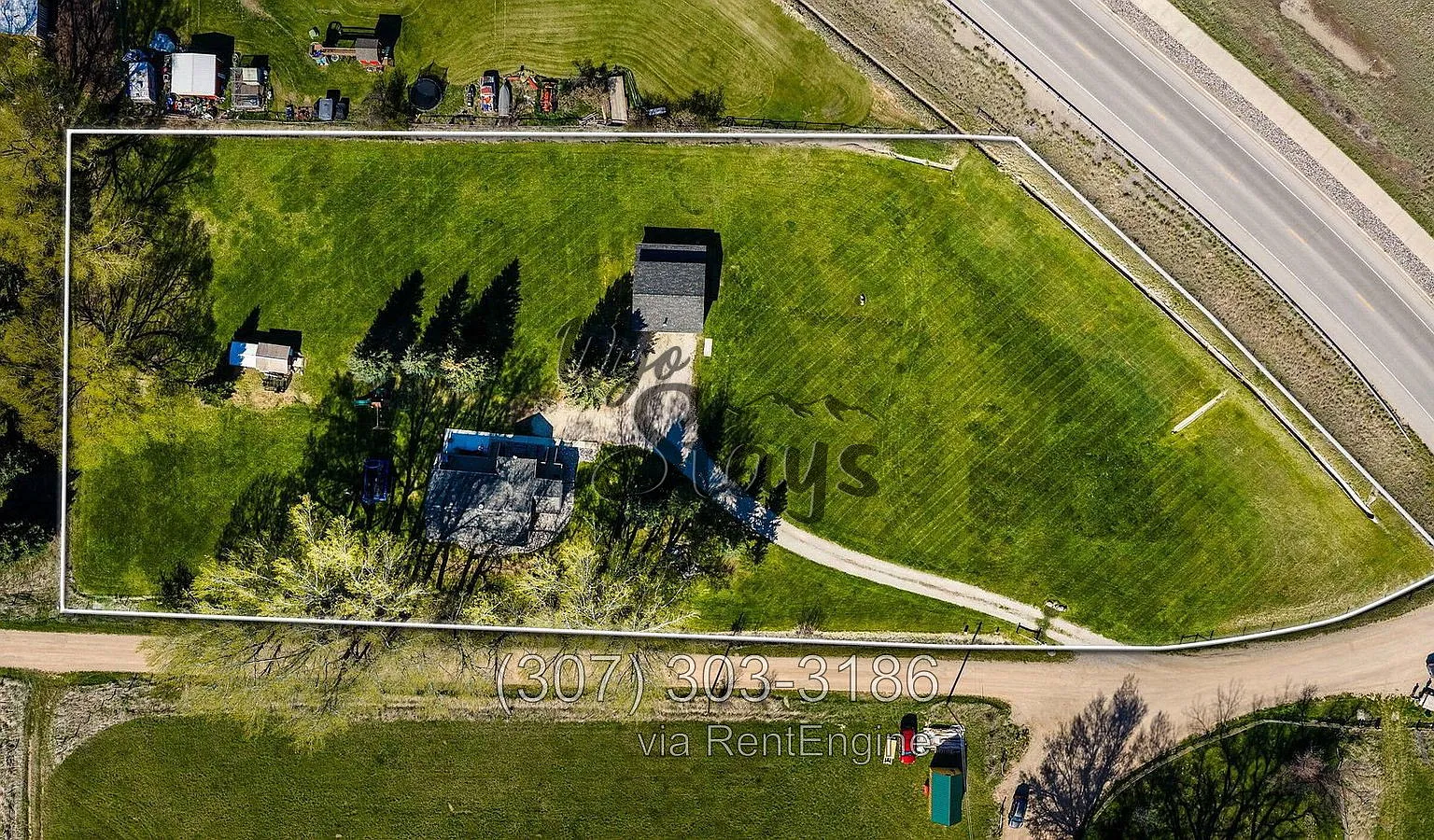 3 bed, 2.5 bath, 2336 sqft, $3,100 — Photo 1