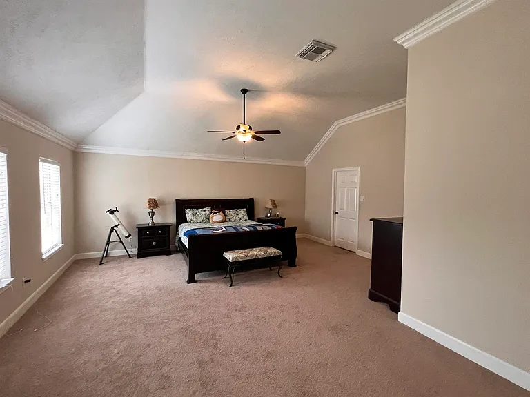 2104 Bay Hill Dr — Photo 22