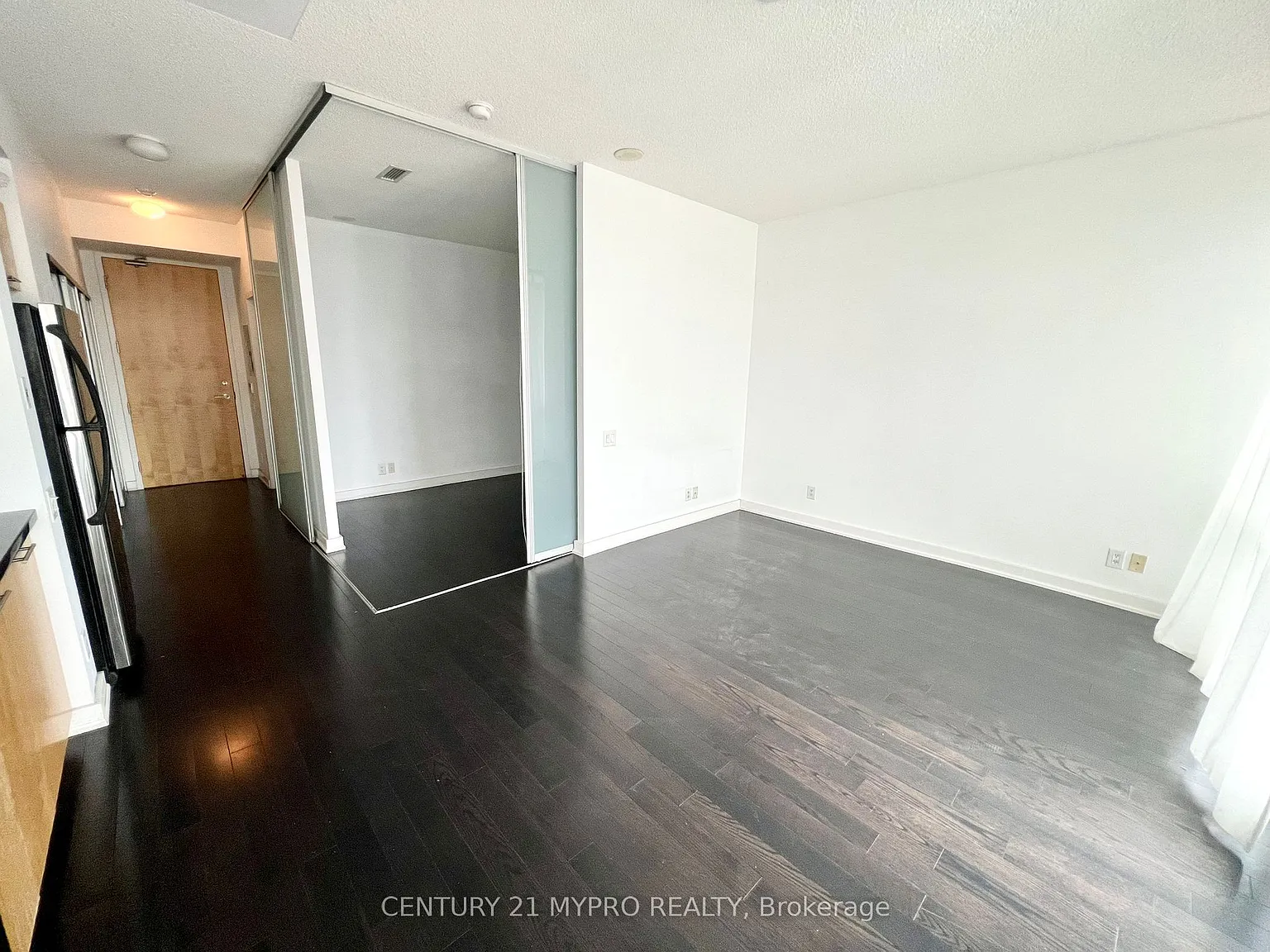 1 bed, $2,200 — Photo 4
