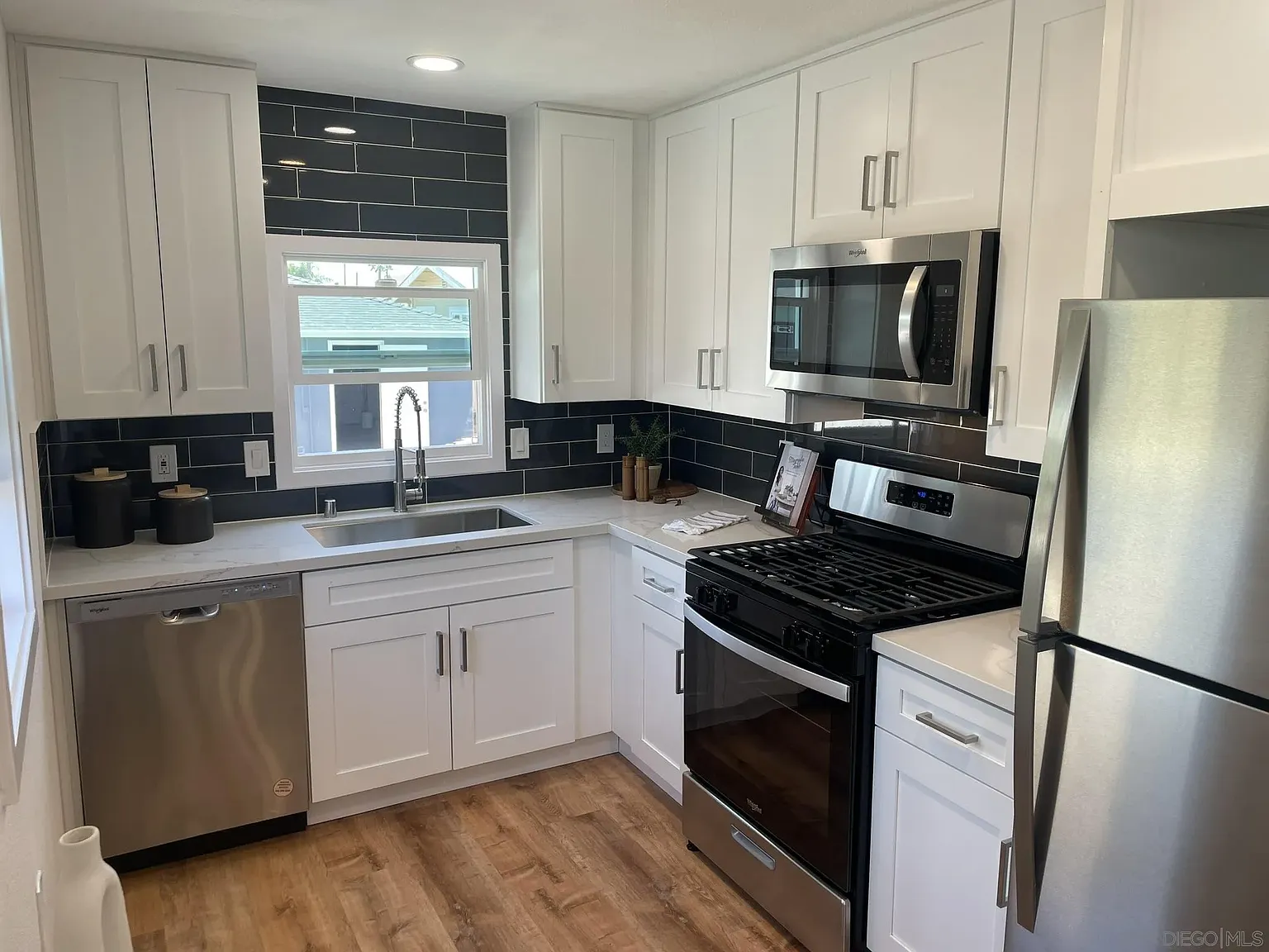1 bed, 1.0 bath, 515 sqft, $2,550 — Photo 2