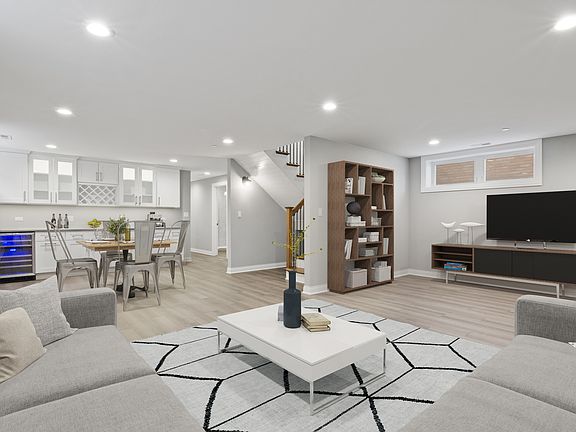 4th image of 4651 N Thatcher Ave