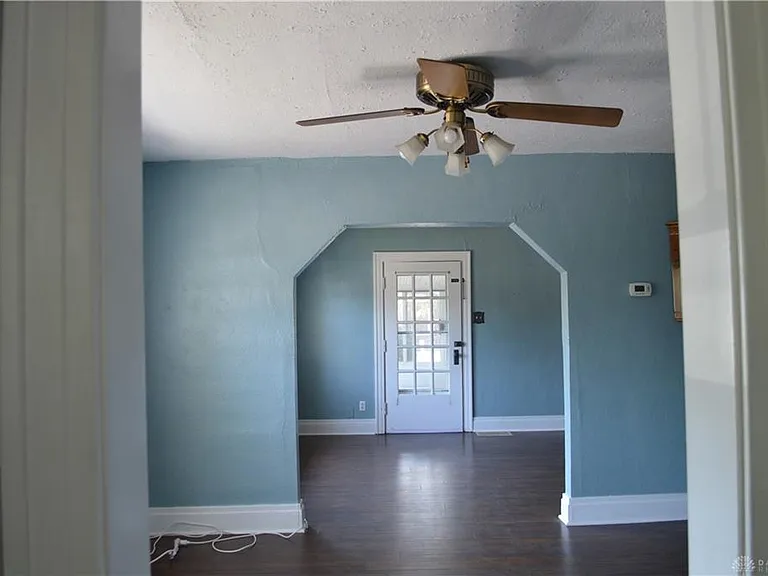 2752 Springmont Ave — Photo 5