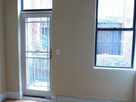 3rd image of 29 Woodhull St APT 1R
