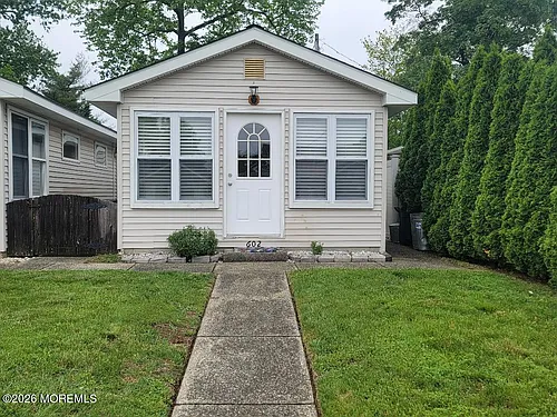 602 Central Ave Photo 1