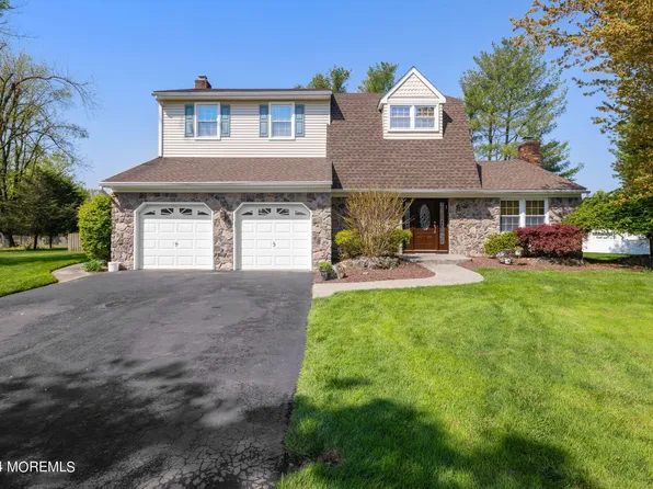 6 Topanga Court, Manalapan, NJ 07726