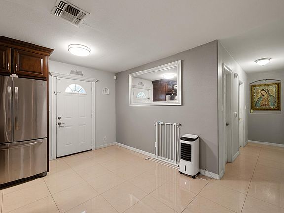 5th image of 1225 Lantana Ln
