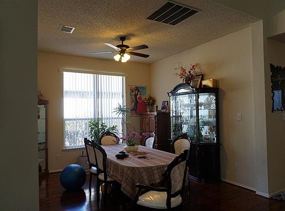 3rd image of 3420 Sagebrush Dr
