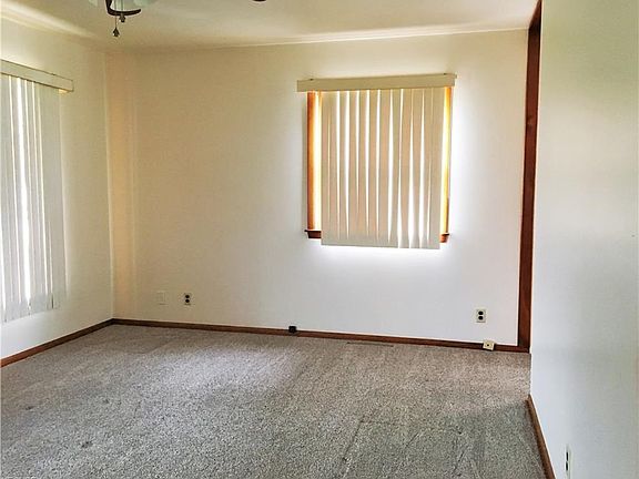 3rd image of 2827 W 13th St