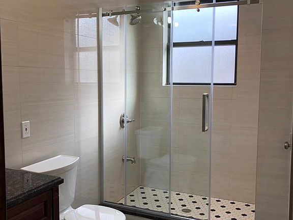4th image of 621 N 11th St #1