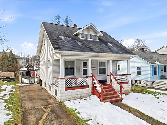 3rd image of 1090 Griswold St