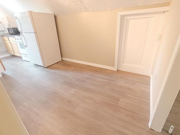 3rd image of 2028 Sherwood Ave #3