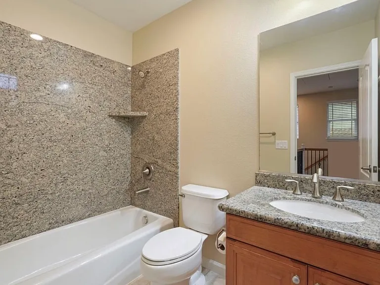 149 N Hancock Park Dr — Photo 4