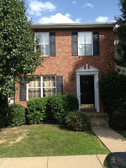 1st image of 130 Equestrian Dr