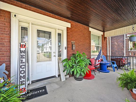 4th image of 3843 Glenmore Ave