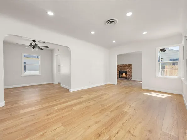 602 Ann Arbor Dr, Bakersfield, CA 93308