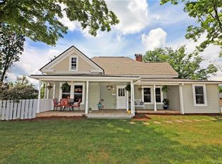 132 N Country Club Rd, Brevard, NC 28712