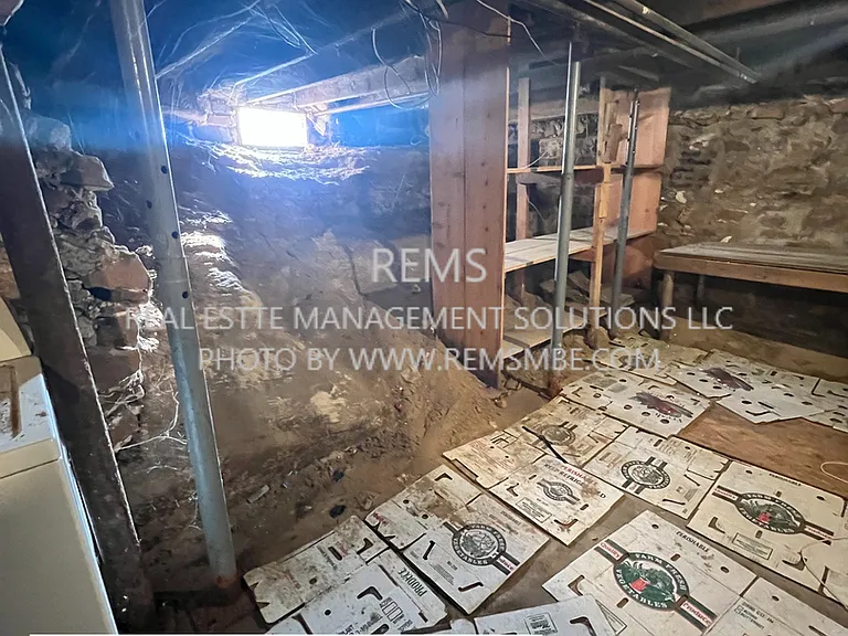 420 N Pine St — Photo 4