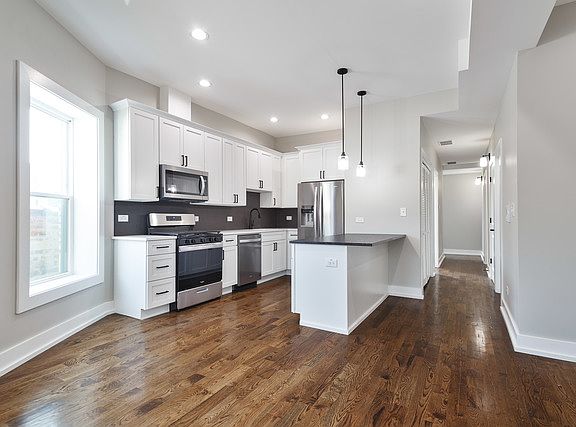 4th image of 6520 S Minerva Ave #3