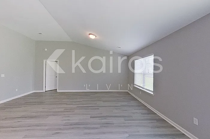 3 bed, 2.0 bath, 1733 sqft, $1,995 — Photo 2