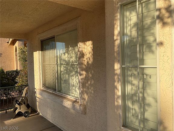 5th image of 2324 Heather Valley Dr