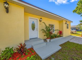 317 Elizabeth Ave, Clearwater, FL 33759