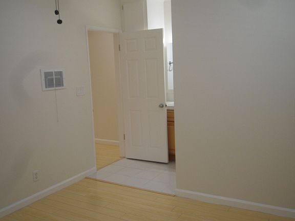5th image of 2027 5th St APT B