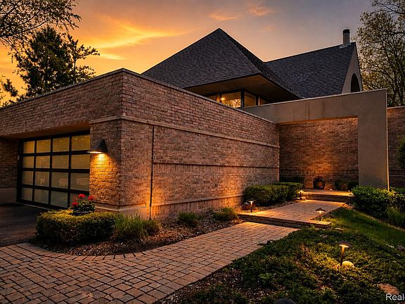 4th image of 5044 Christy Ct