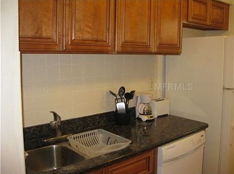 3rd image of 4129 White Pine Ave