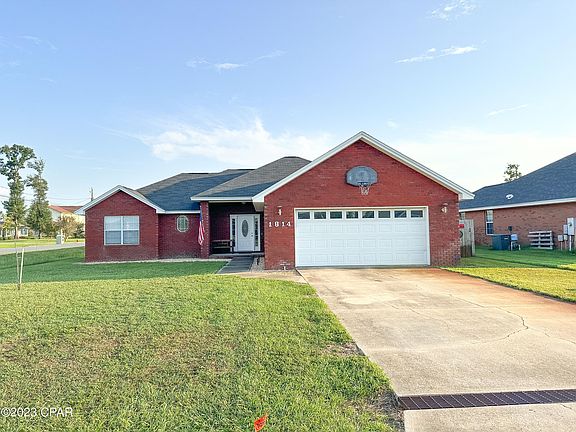 2nd image of 1814 Bowman Ln