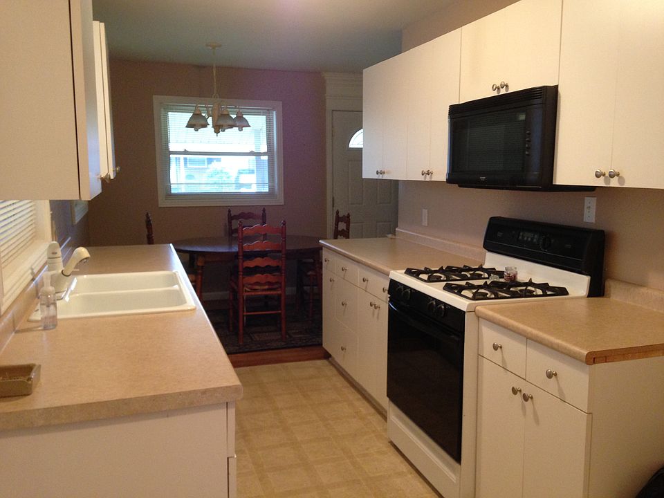 1st image of 715 Shelborn Dr