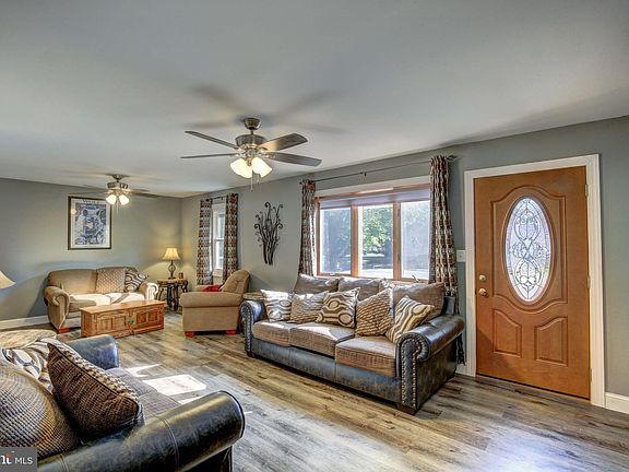 3rd image of 30019 Ronald Dr