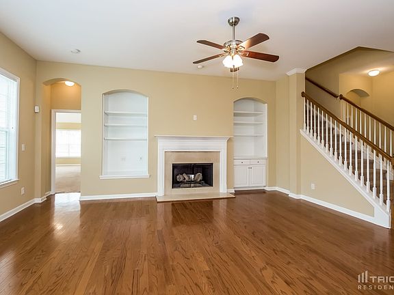 3rd image of 349 Vista Creek Dr