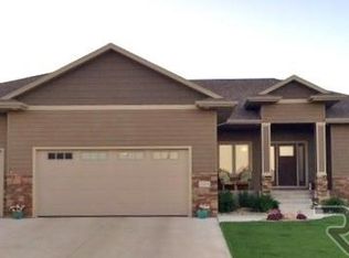 7104 E Archstone St, Sioux Falls, SD 57110