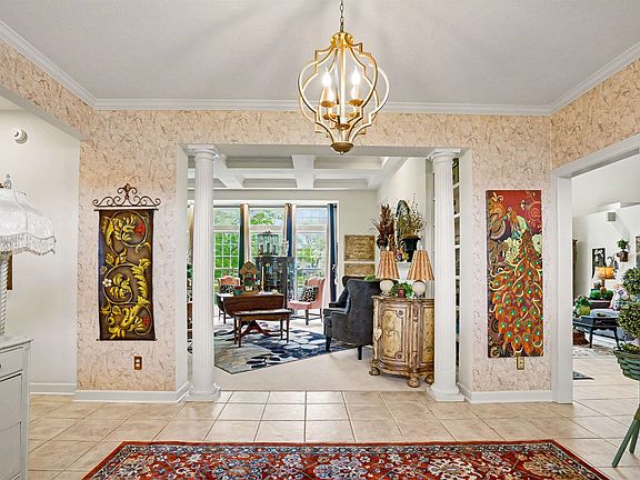 4th image of 50633 Hollybrook Dr