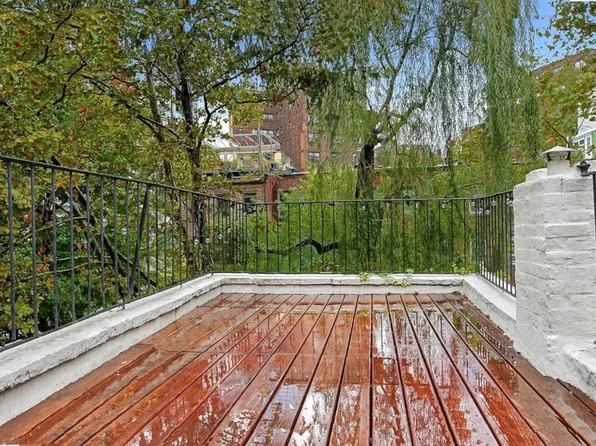 459 West 24th Street image 27 of 27
