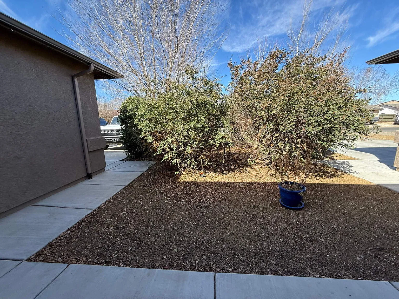 2 bed, 2.0 bath, 1050 sqft, $1,650 — Photo 2