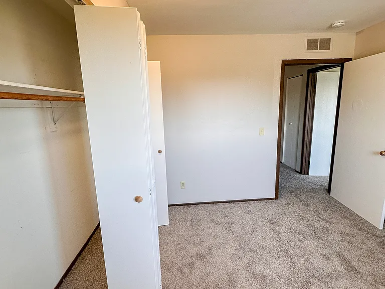 2035 Inverway Ct — Photo 19