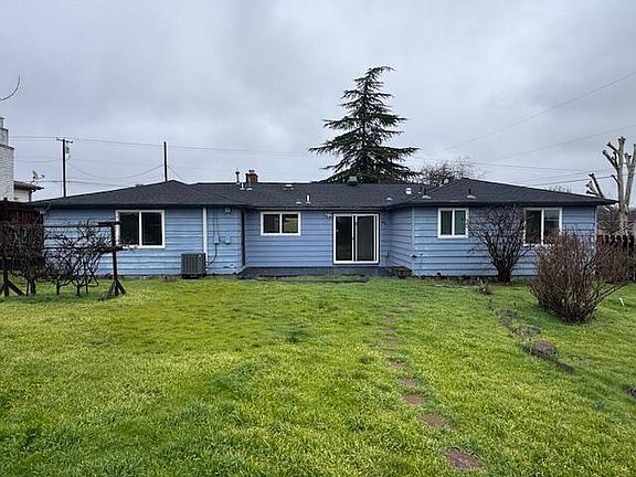 4th image of 2473 Corona Ave