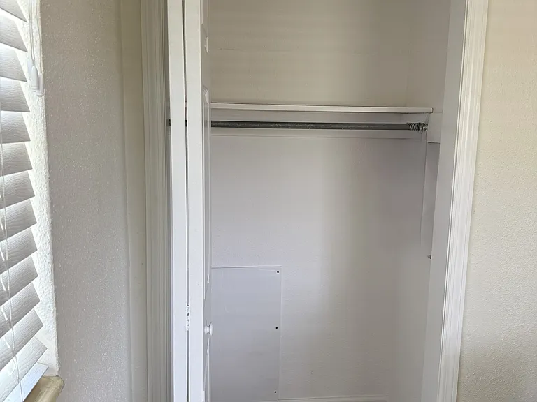4717 W Chapin Ave — Photo 10