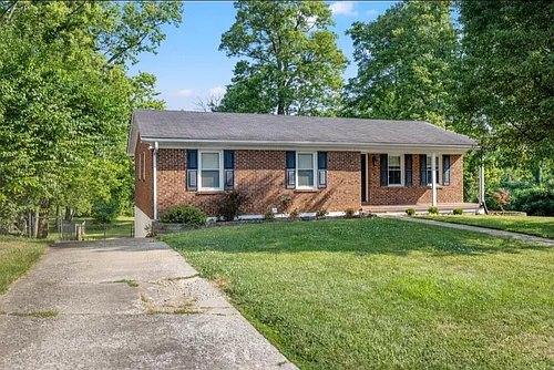 1353 Canonero Dr Photo 1