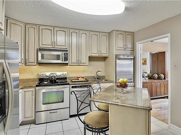 4th image of 7420 Westlake Ter APT 208