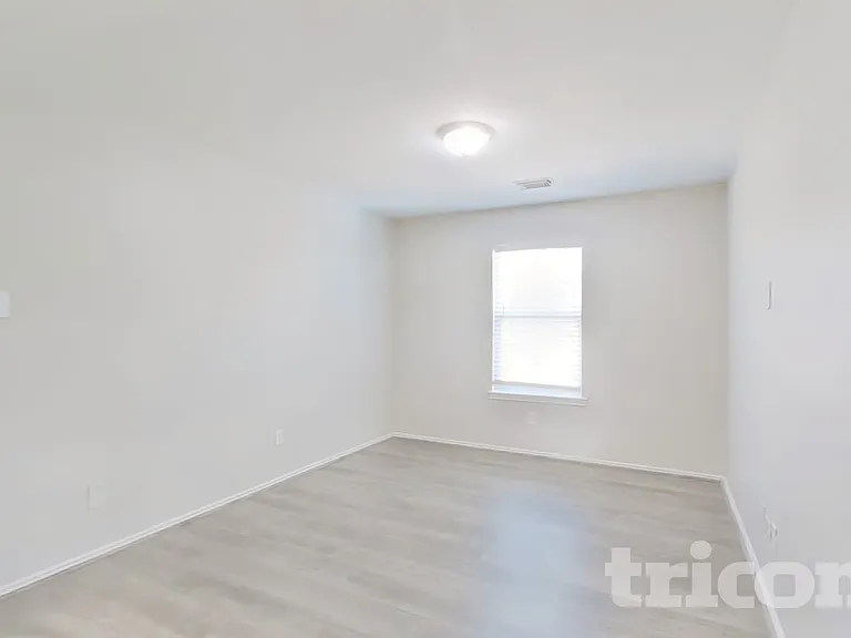 12402 Grossmount Dr — Photo 18