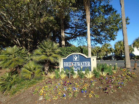2nd image of 601 Retreat Beach Circle #128