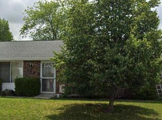 892 Yorkshire Ct, Saint Marys, OH 45885