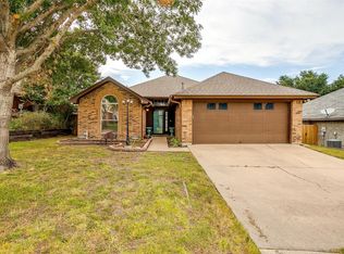 720 Lionel Way, Fort Worth, TX 76108