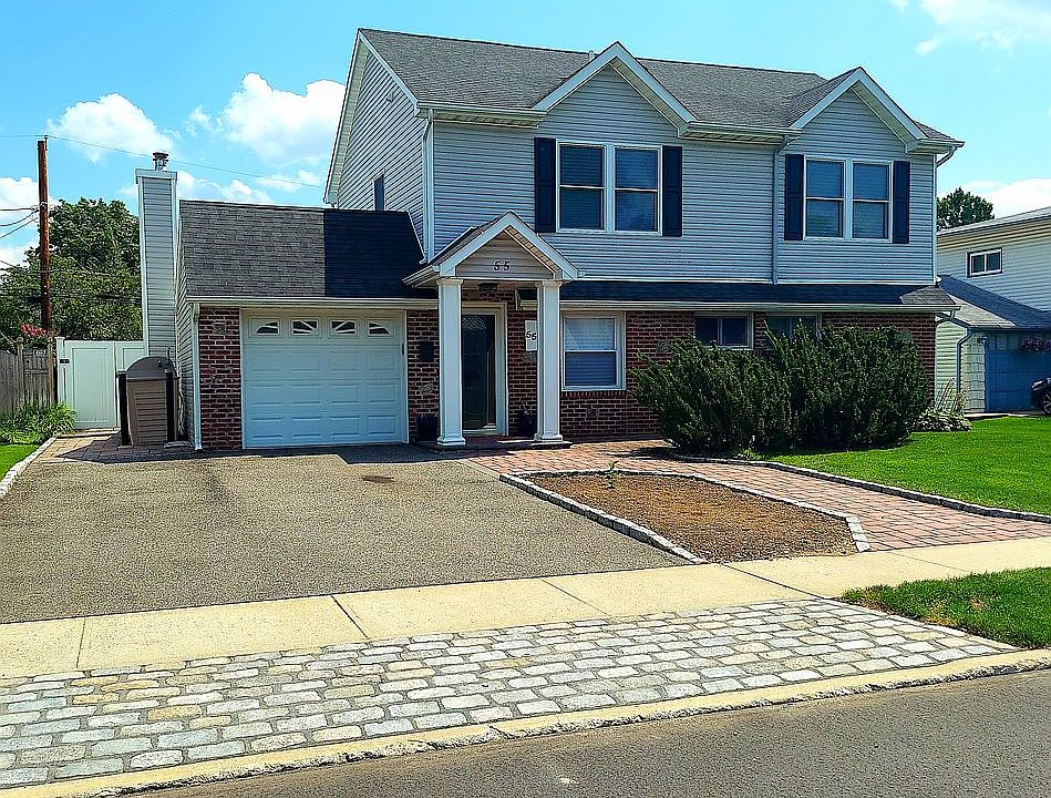 1st image of 55 Pilgrim Ln